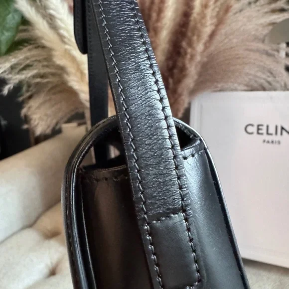 Celine Black Leather Crossbody Bag - Picture 15 of 16